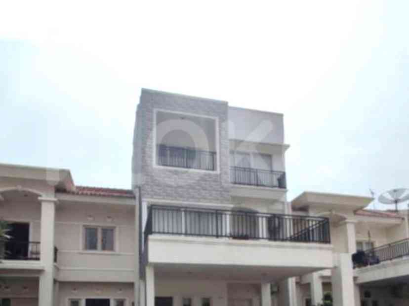 Dijual Rumah 3 BR, Luas 214 m2 di Ancol, Ancol 1