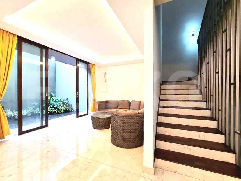 350 sqm, 4 BR house for rent in Ampera, TB Simatupang 2