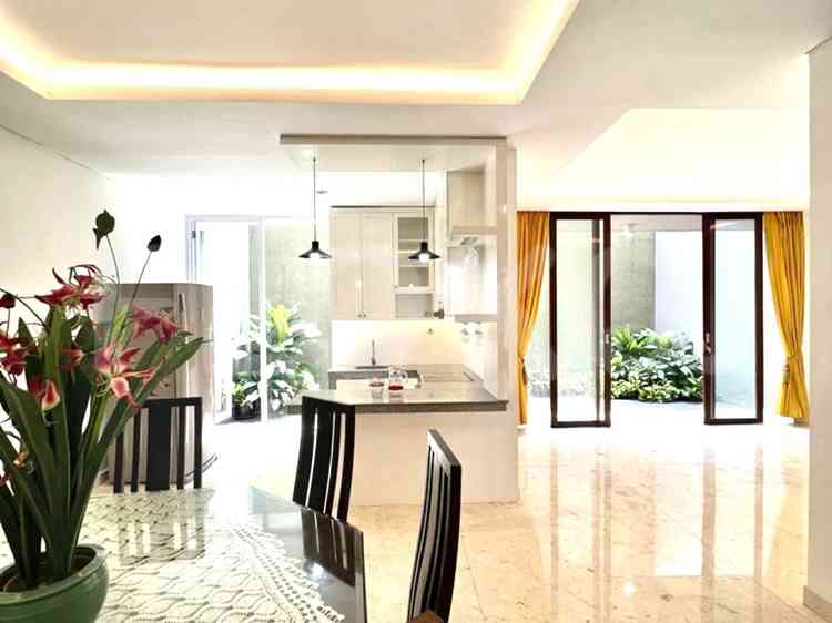 350 sqm, 4 BR house for rent in Ampera, TB Simatupang 3