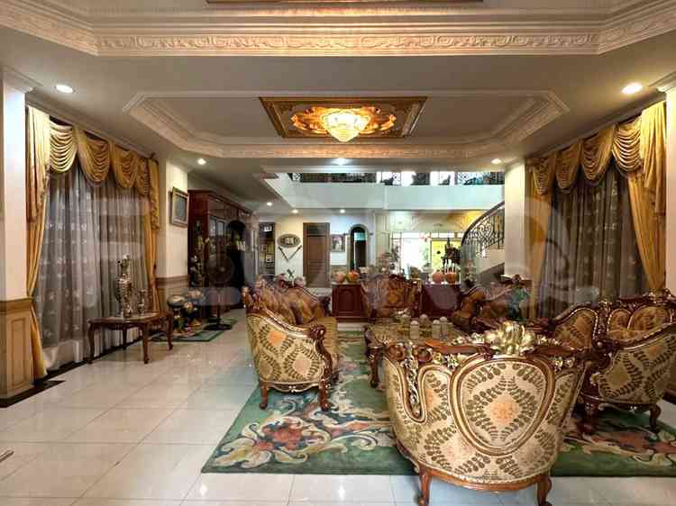 Dijual Rumah 7 BR, Luas 902 m2 di Kelapa Gading, Kelapa Gading 3