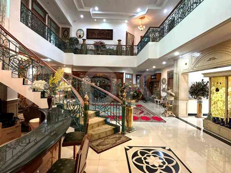 Dijual Rumah 7 BR, Luas 902 m2 di Kelapa Gading, Kelapa Gading 4