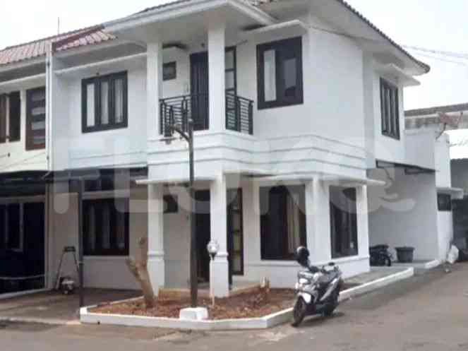 Dijual Rumah 4 BR, Luas 200 m2 di Ragunan, Ragunan 1