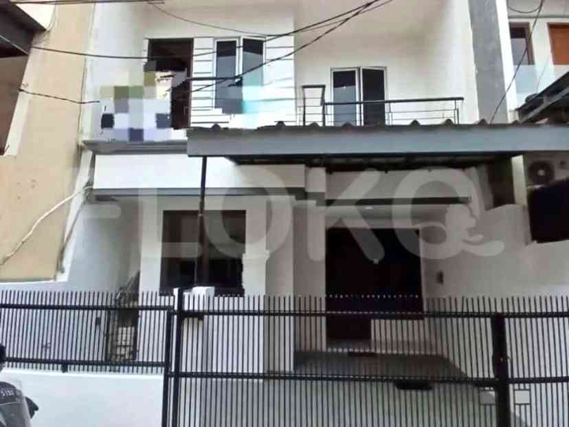 90 sqm, 4 BR house for sale in Kebon Jeruk, Kebon Jeruk 1