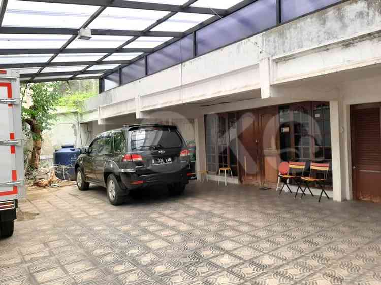 Dijual Rumah 4 BR, Luas 435 m2 di Tomang, Grogol 1