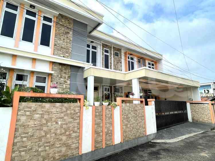 Dijual Rumah 3 BR, Luas 239 m2 di Rawamangun, Pulo Gadung 1