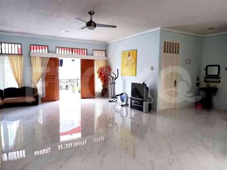 300 sqm, 4 BR house for sale in Duri Kepa, Kebon Jeruk 3