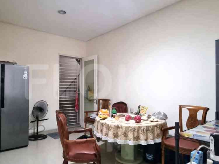 Dijual Rumah 6 BR, Luas 300 m2 di Greenalake, Poris 6