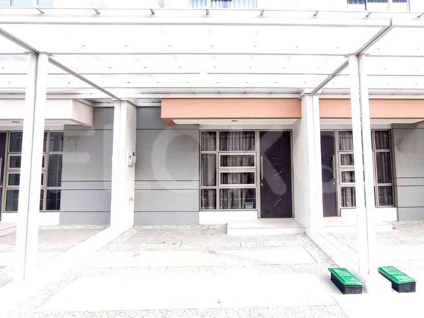 Dijual Rumah 3 BR, Luas 55 m2 di PIK, Kamal Muara 1