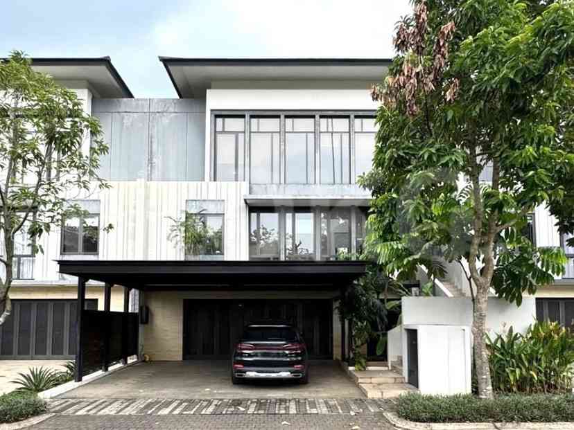 Dijual Rumah 5 BR, Luas 424 m2 di Navapark, BSD 1