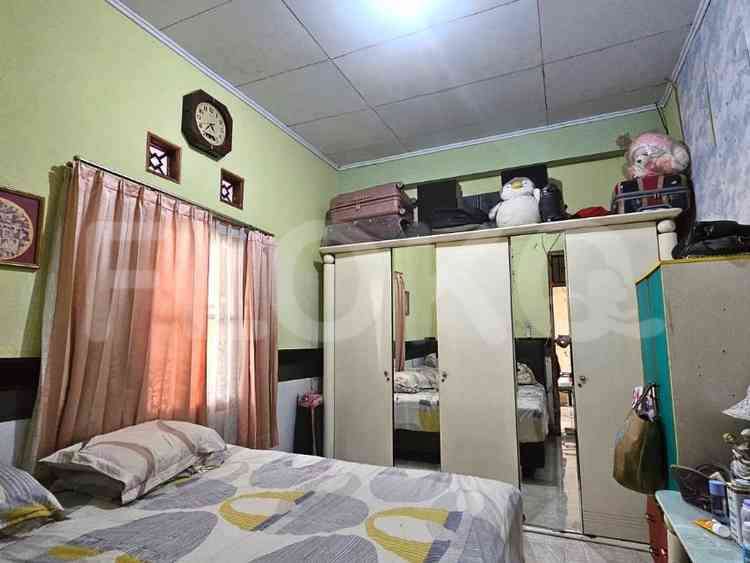 Dijual Rumah 2 BR, Luas 77 m2 di Harapan Indah, Bekasi 3