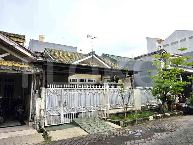 122 sqm, 2 BR house for sale in Harapan Indah, Bekasi 1