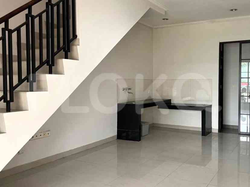 76 sqm, 2 BR house for rent in Greenlake City, Puri Indah 1