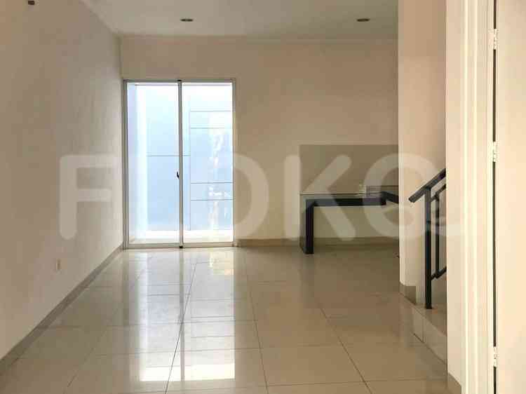 100 sqm, 3 BR house for rent in Greenlake City, Puri Indah 1