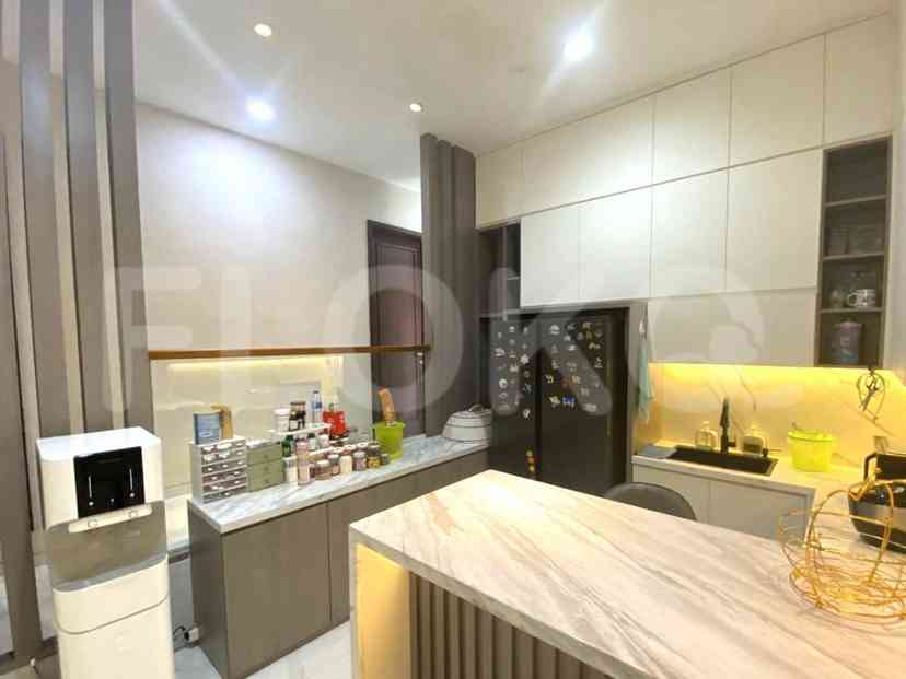 Dijual Rumah 6 BR, Luas 400 m2 di Alam Sutera, Alam Sutera 3