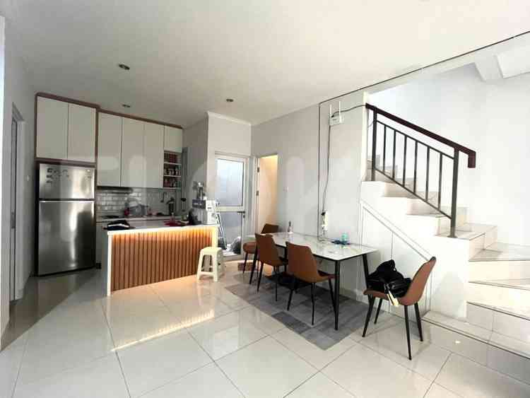 Dijual Rumah 3 BR, Luas 82 m2 di Gading serpong, Gading Serpong 2