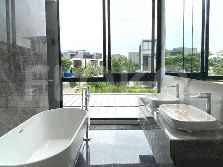 465 sqm, 5 BR house for sale in Navapark, BSD 5