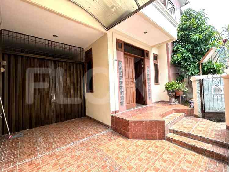 160 sqm, 4 BR house for sale in Tomang, Grogol 2