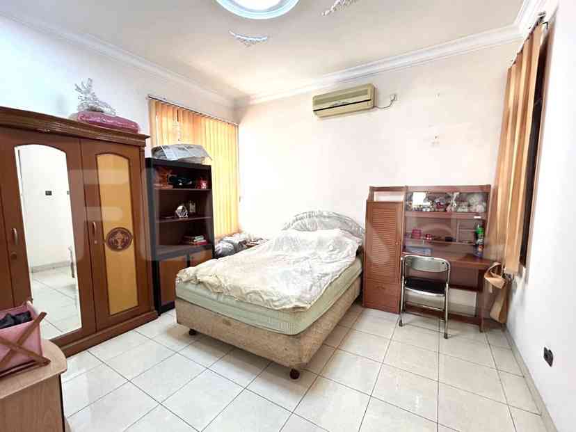 160 sqm, 4 BR house for sale in Tomang, Grogol 4