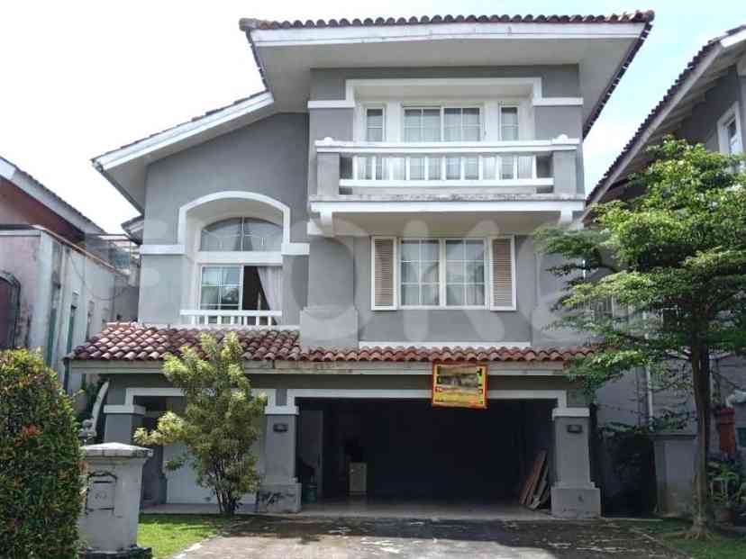 Dijual Rumah 3 BR, Luas 243 m2 di Mediterania, Sentul 1