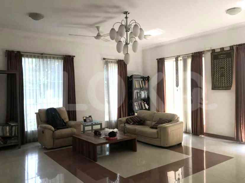 Dijual Rumah 4 BR, Luas 385 m2 di Modernland, Tangerang 3