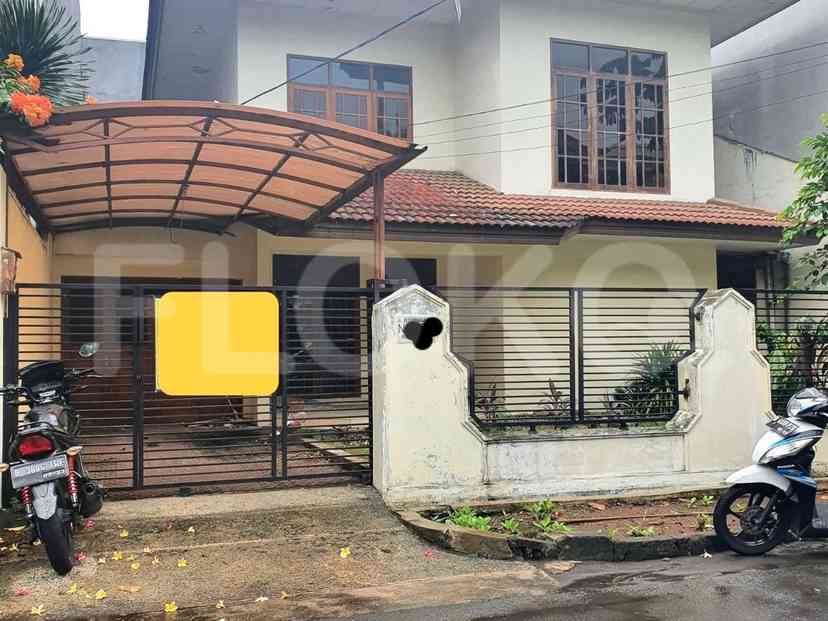 Dijual Rumah 4 BR, Luas 240 m2 di Mega Kuningan, Mega Kuningan 1