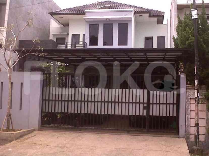 200 sqm, 5 BR house for sale in Meruya utara, Meruya 1