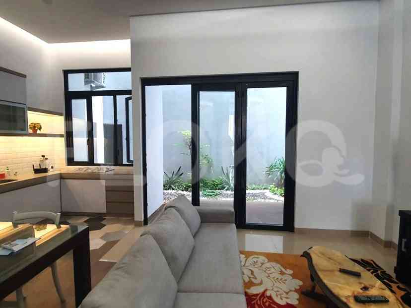 Dijual Rumah 3 BR, Luas 321 m2 di Petojo, Mangga Besar 2