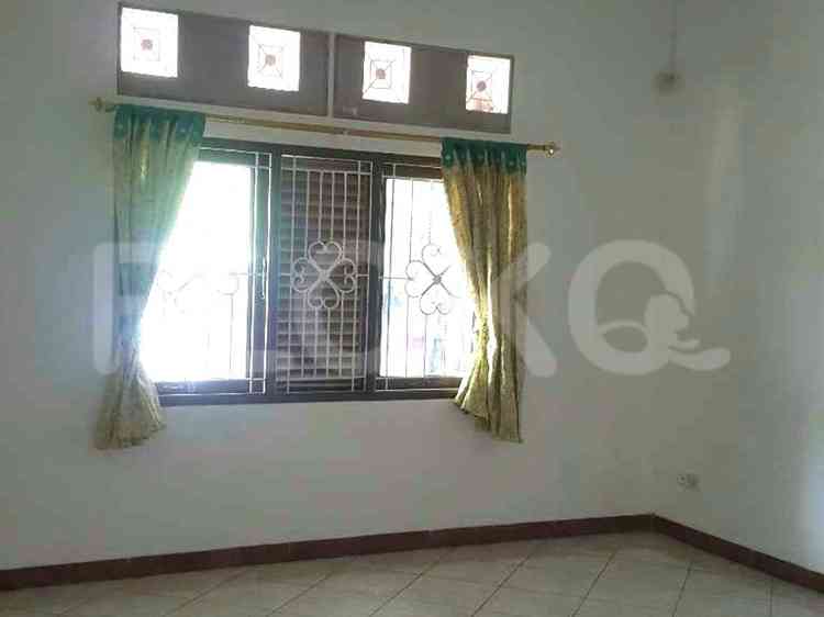 Dijual Rumah 5 BR, Luas 235 m2 di Pekayon Indah, Bekasi 3