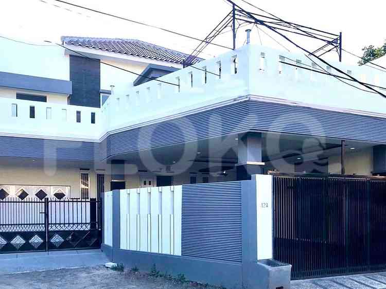 530 sqm, 3 BR house for sale in Jatiwaringin, Pondok Gede 1