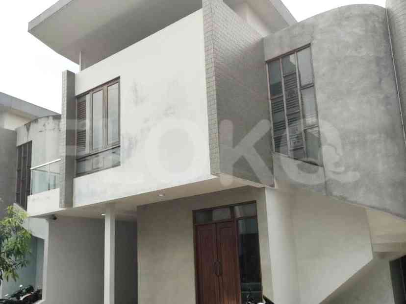 Dijual Rumah 3 BR, Luas 200 m2 di Perumahan Grand Visaya, Bekasi 1