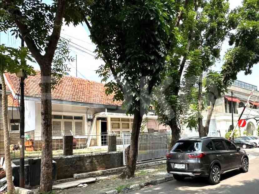 Dijual Rumah 4 BR, Luas 270 m2 di Cipaku, Senopati 1