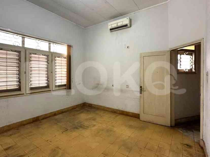 270 sqm, 4 BR house for sale in Cipaku, Senopati 5