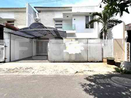 250 sqm, 6 BR house for rent in Jl. Tebet Timur Dalam VII, Tebet 12