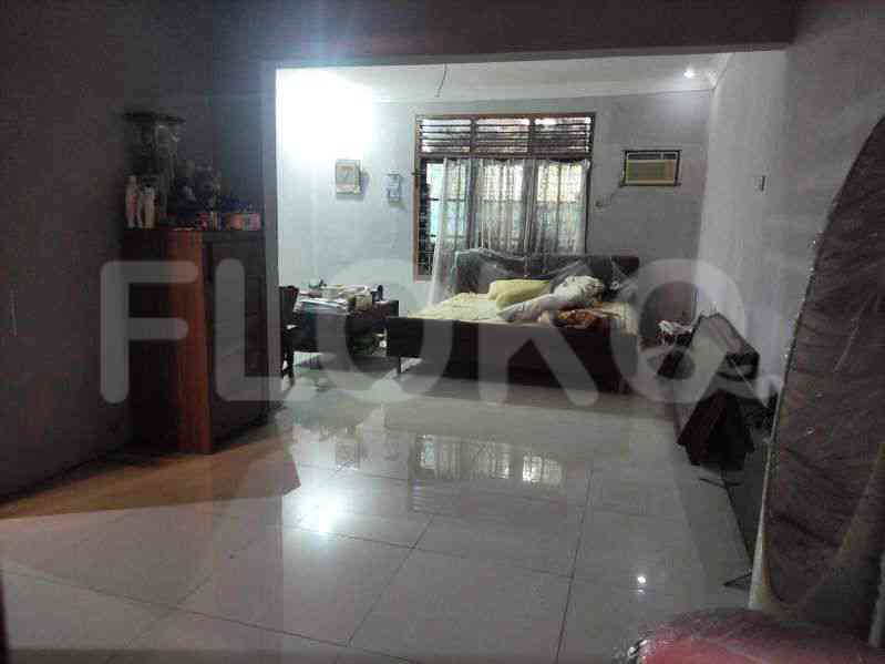 Disewakan Rumah 5 BR, Luas 300 m2 di Jl. Tebet amasa Ideng, Tebet 2