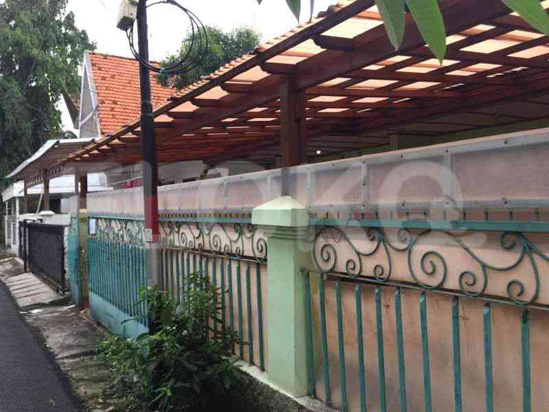 Disewakan Rumah 4 BR, Luas 120 m2 di Jl. Purwodadi, Menteng 7