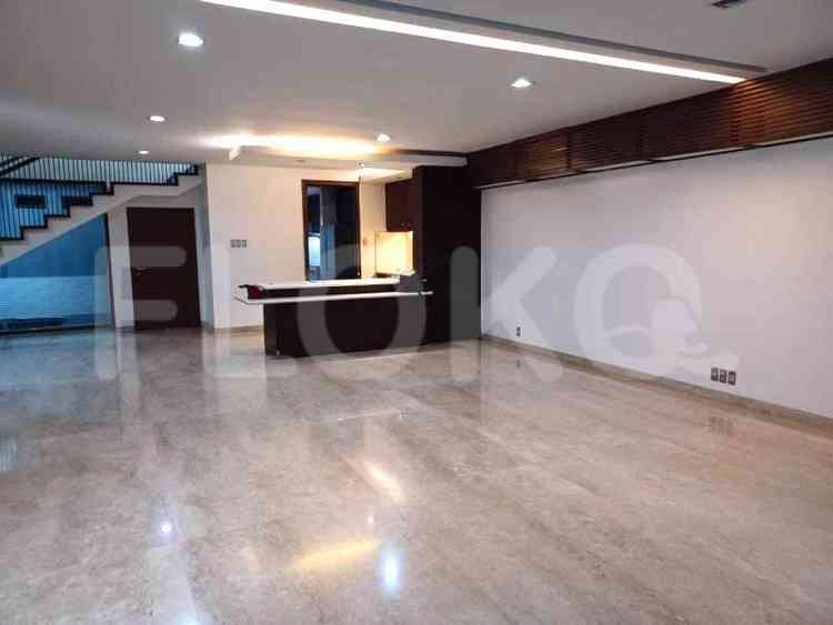 640 sqm, 5 BR house for rent in Jl. Garut, Menteng 1