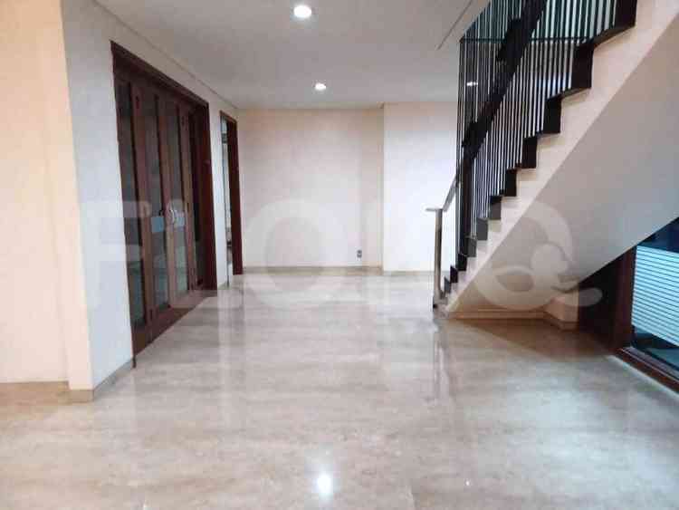 640 sqm, 5 BR house for rent in Jl. Garut, Menteng 13