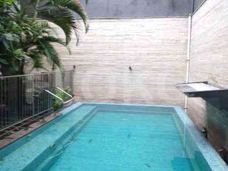 Disewakan Rumah 5 BR, Luas 640 m2 di Jl. Garut, Menteng 12