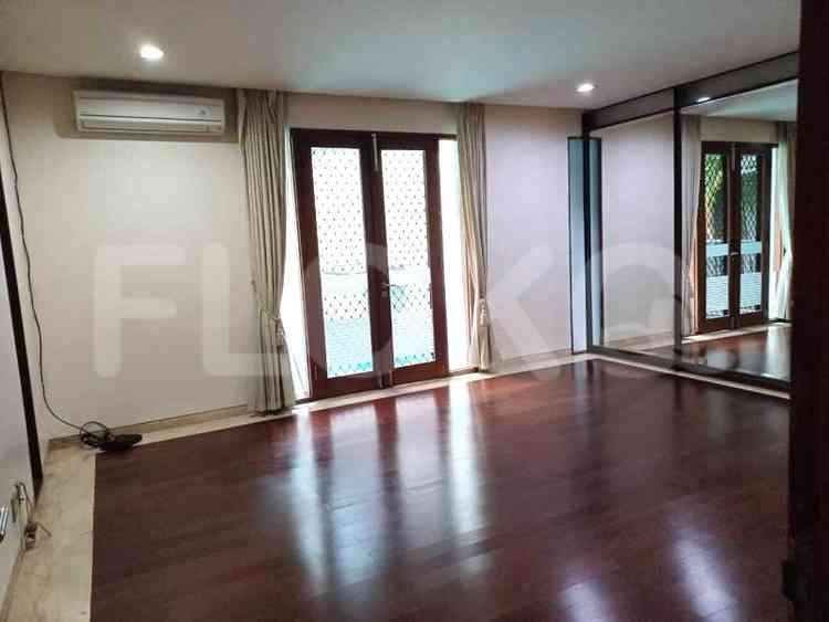 640 sqm, 5 BR house for rent in Jl. Garut, Menteng 11