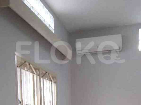 250 sqm, 3 BR house for rent in Jl. Tegal, Menteng 9