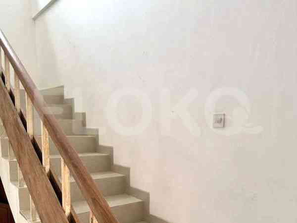 600 sqm, 6 BR house for rent in Jl. Solo, Menteng 4