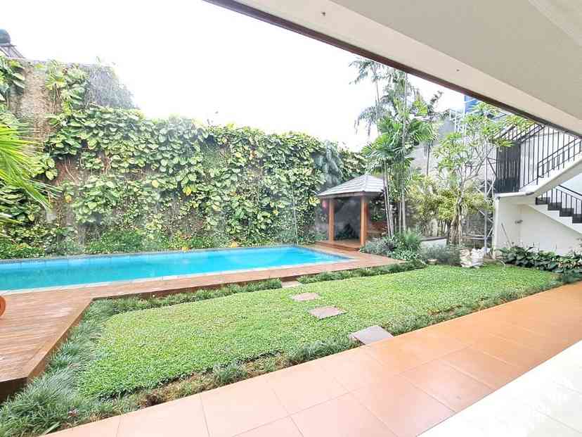 Disewakan Rumah 4 BR, Luas 400 m2 di Kemang dalam, Kemang 5