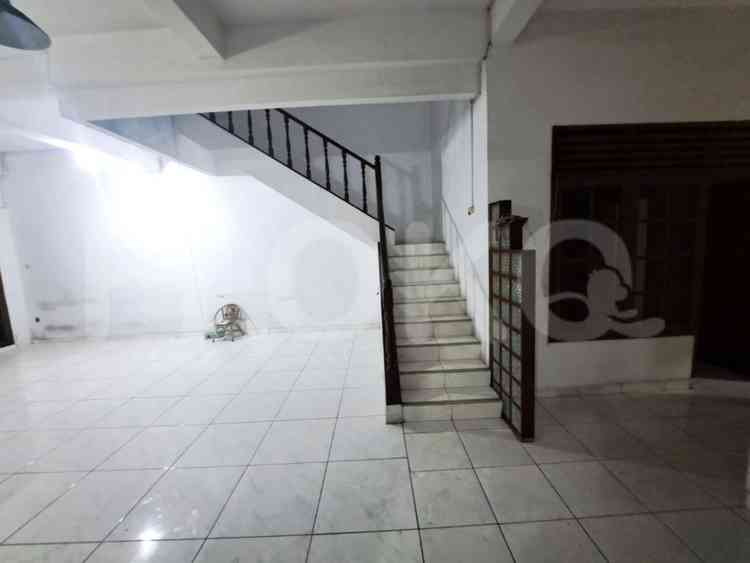 257 sqm, 4 BR house for rent in Camar permai, Kamal Muara 2