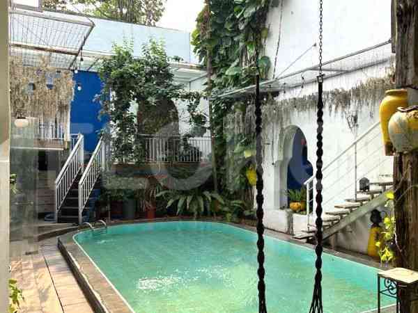 Disewakan Rumah 4 BR, Luas 400 m2 di Jl. Ki Mangunkarsoro, Menteng 4