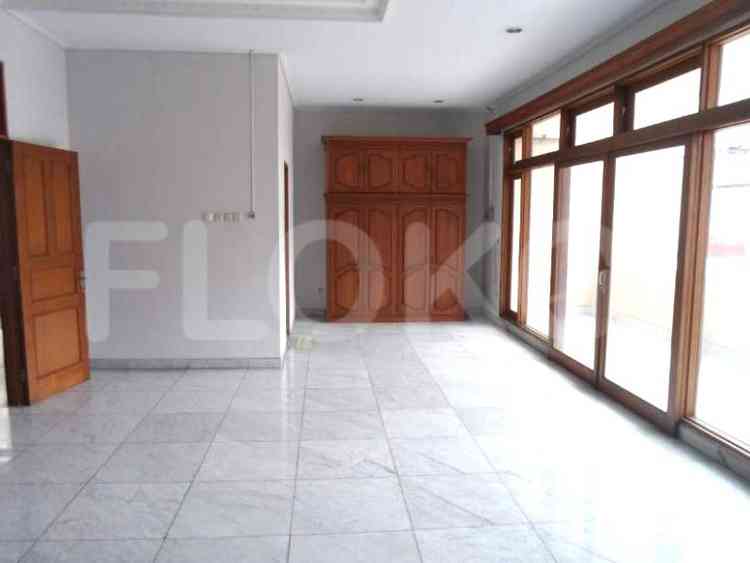 670 sqm, 4 BR house for rent in Jl. Sumatra, Menteng 7