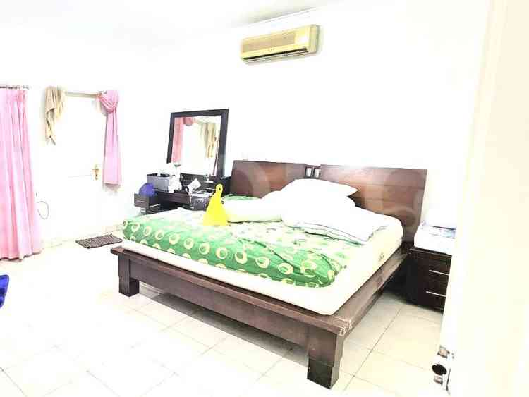 Dijual Rumah 3 BR, Luas 181 m2 di Modernland, Cikokol 4