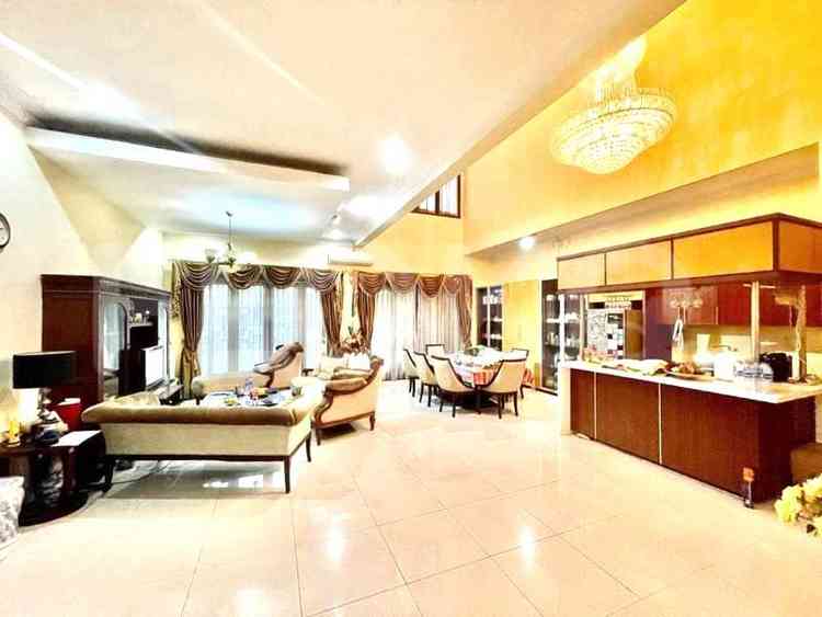 548 sqm, 10 BR house for sale in Jl. Mendut, Menteng 3