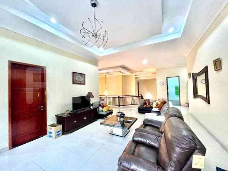 Dijual Rumah 10 BR, Luas 548 m2 di Jl. Mendut, Menteng 9