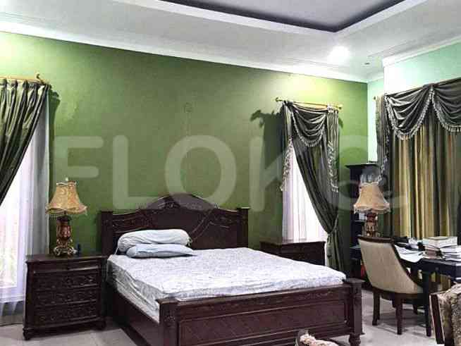 548 sqm, 10 BR house for sale in Jl. Mendut, Menteng 8