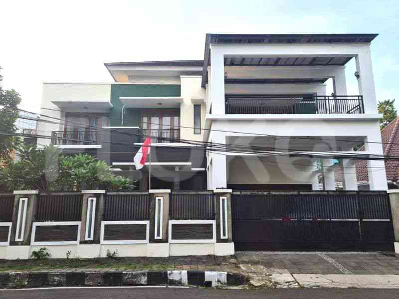 Dijual Rumah 10 BR, Luas 548 m2 di Jl. Mendut, Menteng 16